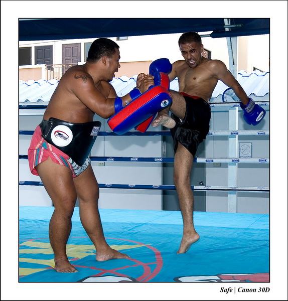 2006 - 08 - Pattaya - Boxe Tony - Karym 07